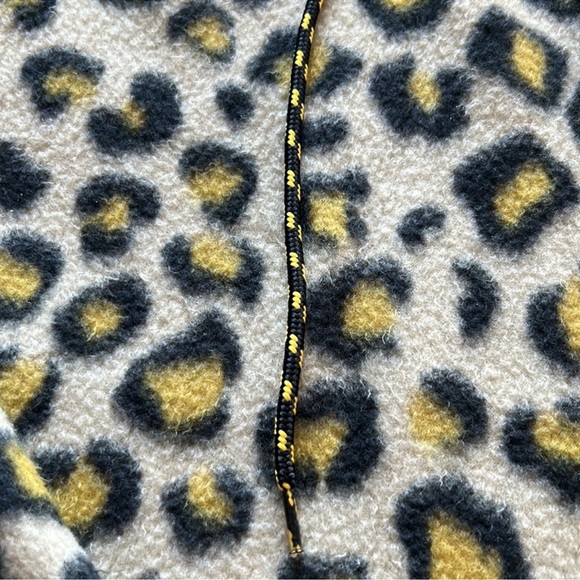 Urban Outfitters‎ | Men’s Fleece Hoodie Animal Print with Pockets Brown/Gold M - Picture 15 of 15